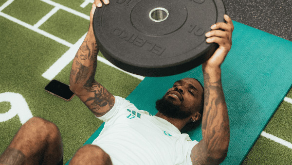 โทนี่ย์ยอมลดค่าเหนื่อยเกิน 60% หวังคืนพรีเมียร์ลีก ม.ค. 2026 ลุ้นติดธงสิงโตลุยเวิลด์คัพ